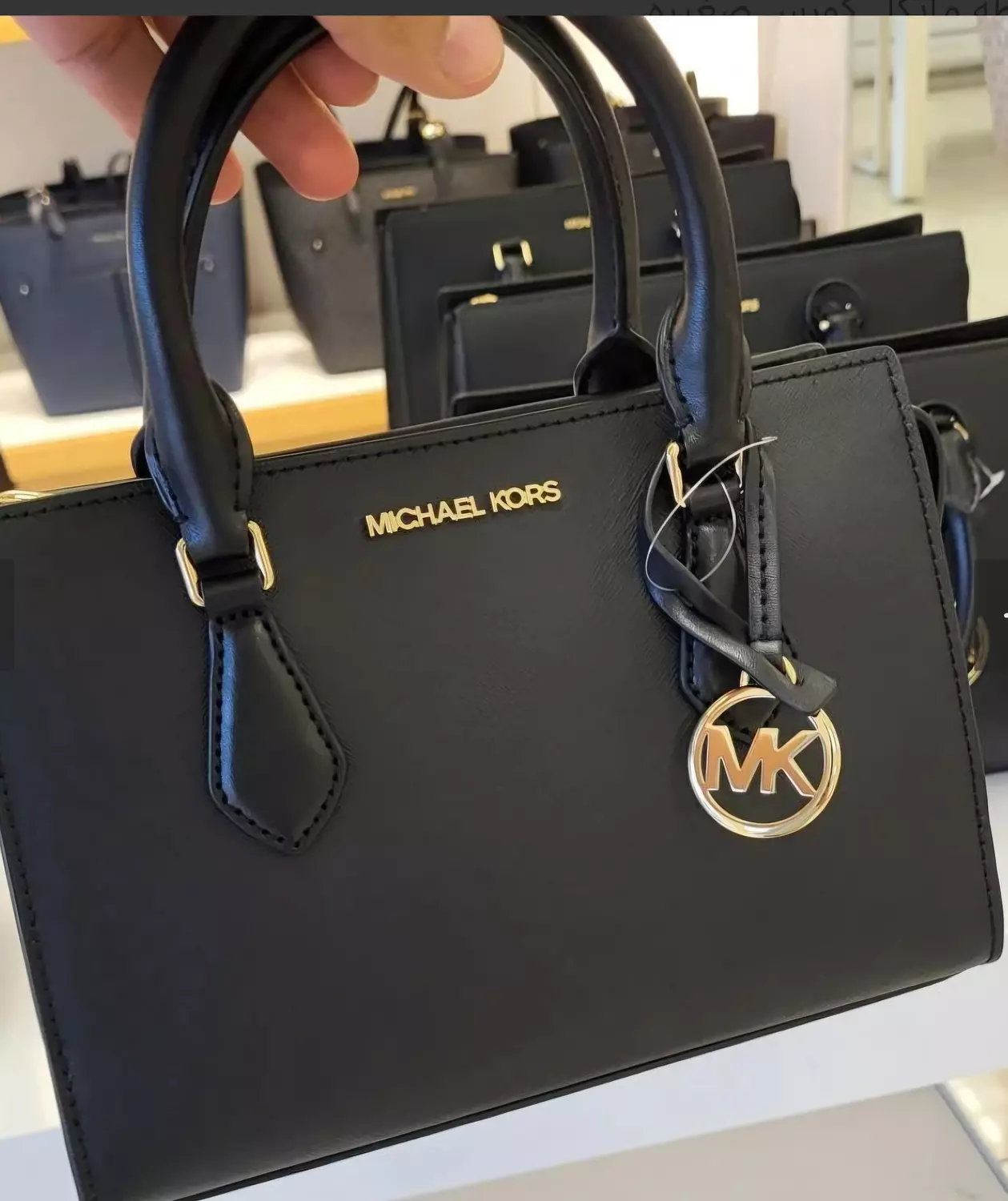 Michael Kors Satchel a Classic and sophtistiatd 4
