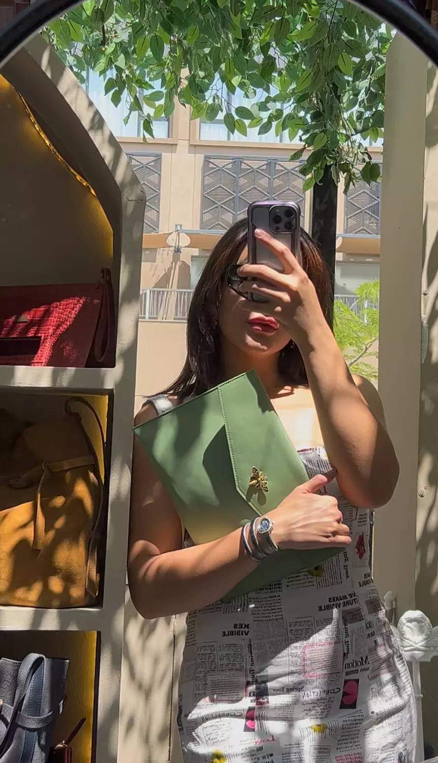 VeeV Mint Clutch 2