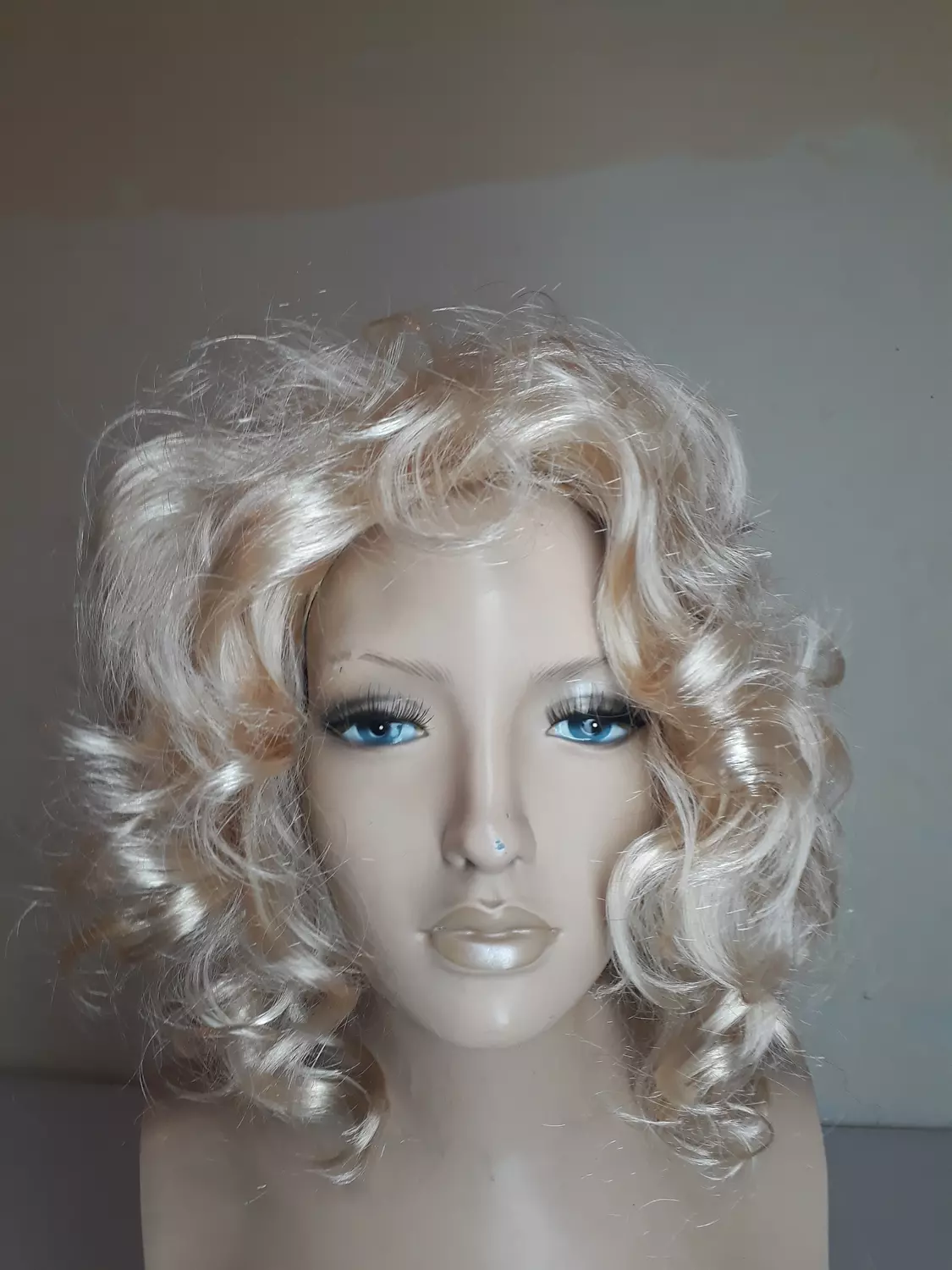marilyn monroe wig image
