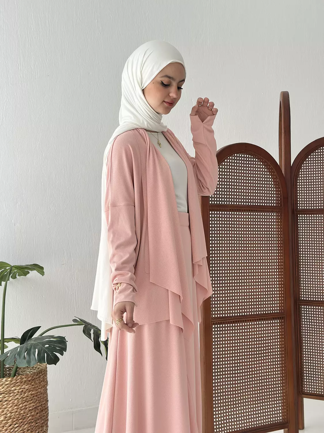 Elegance In Motion Skirt Set In Pink hover image