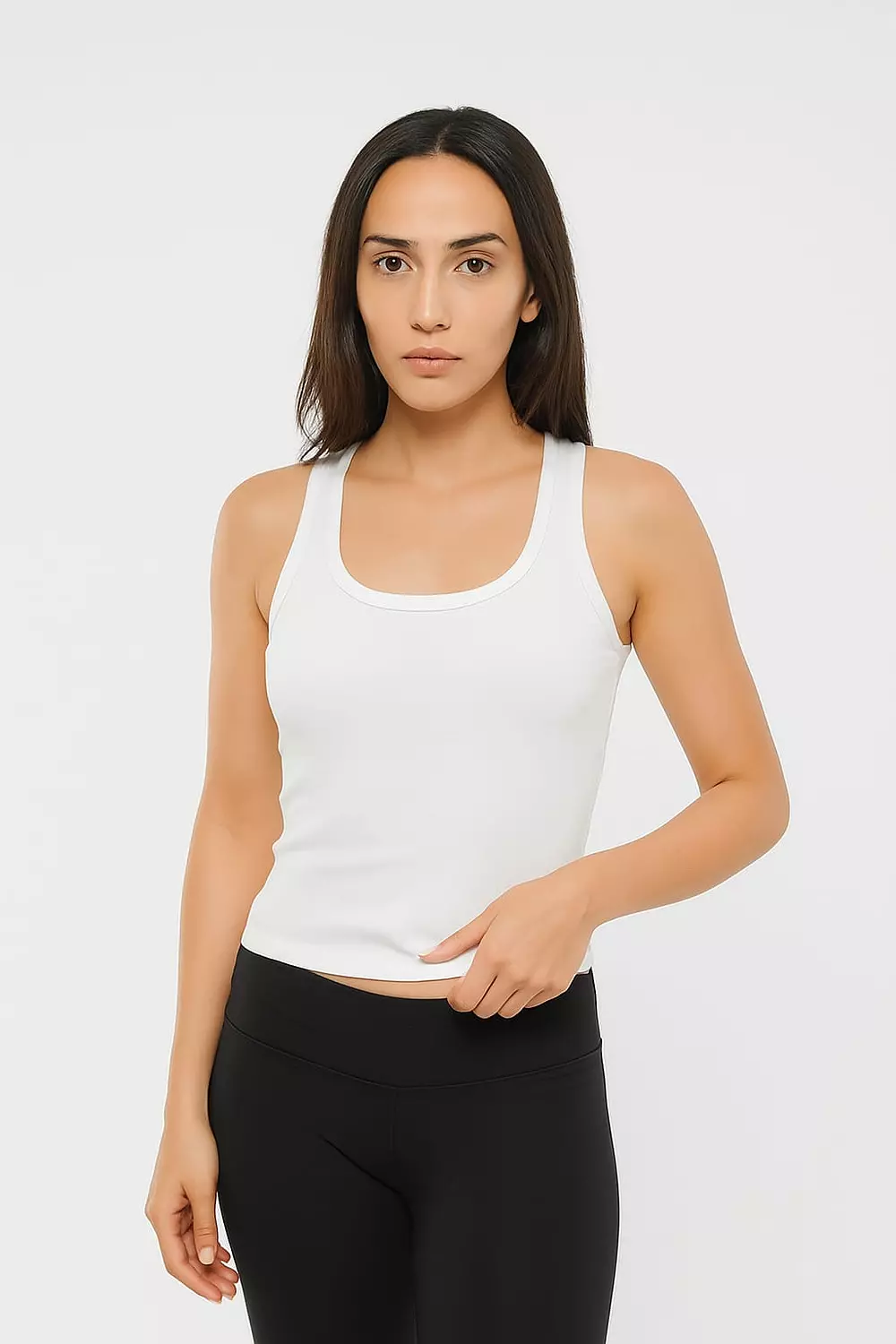 U- shaped tank top-White – fresh, clean, effortless image