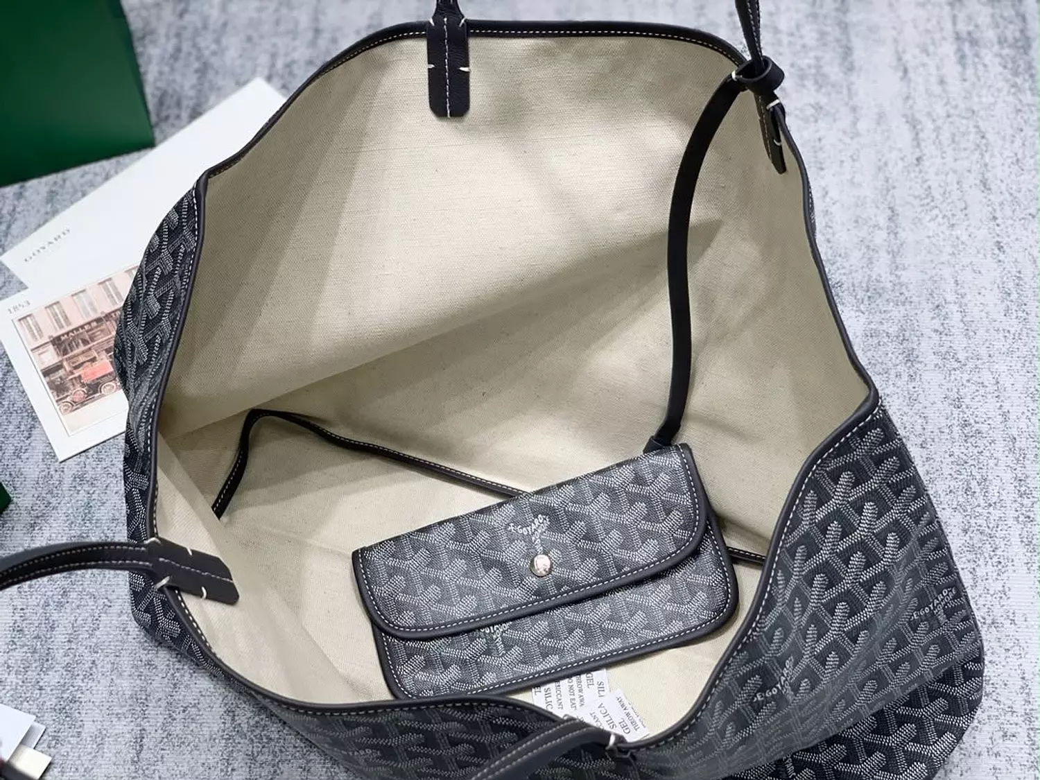 Go Yard bag grey 2