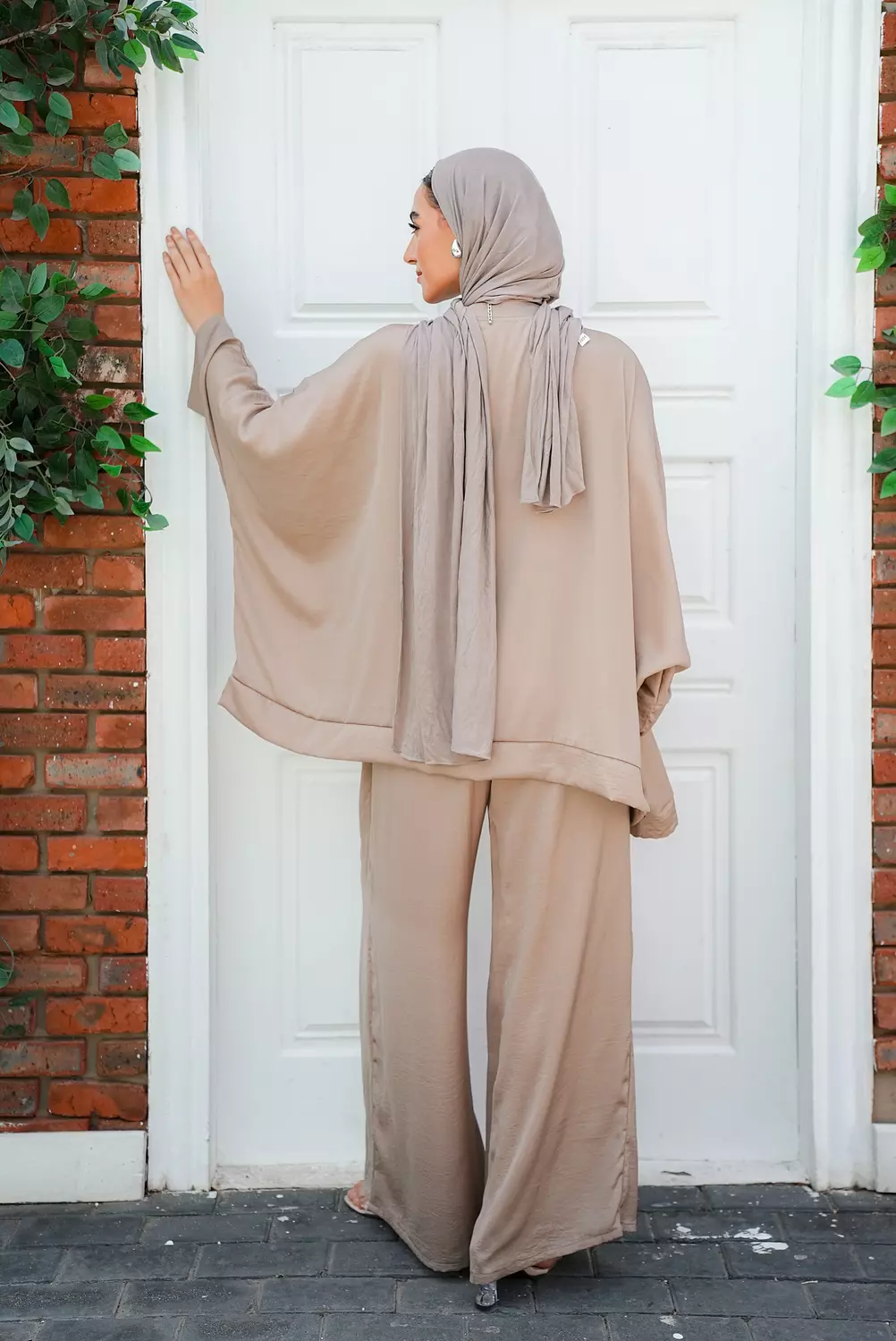 Beige set 6