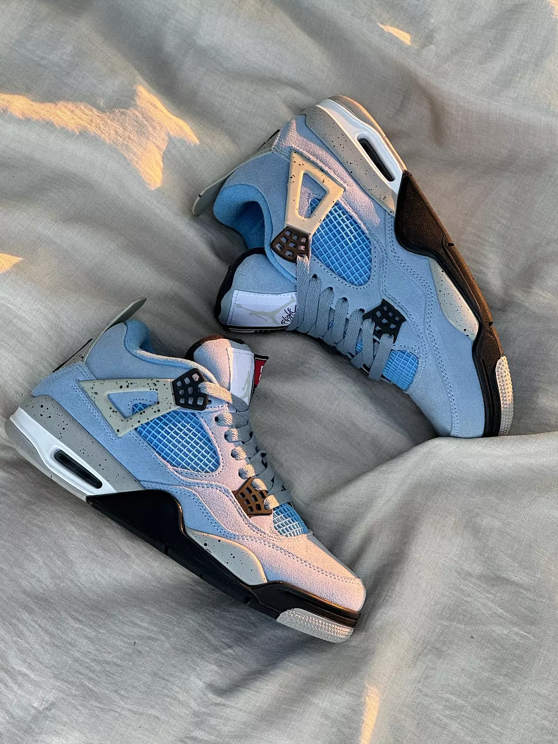 Nike Air Jordan 4 blue university  2