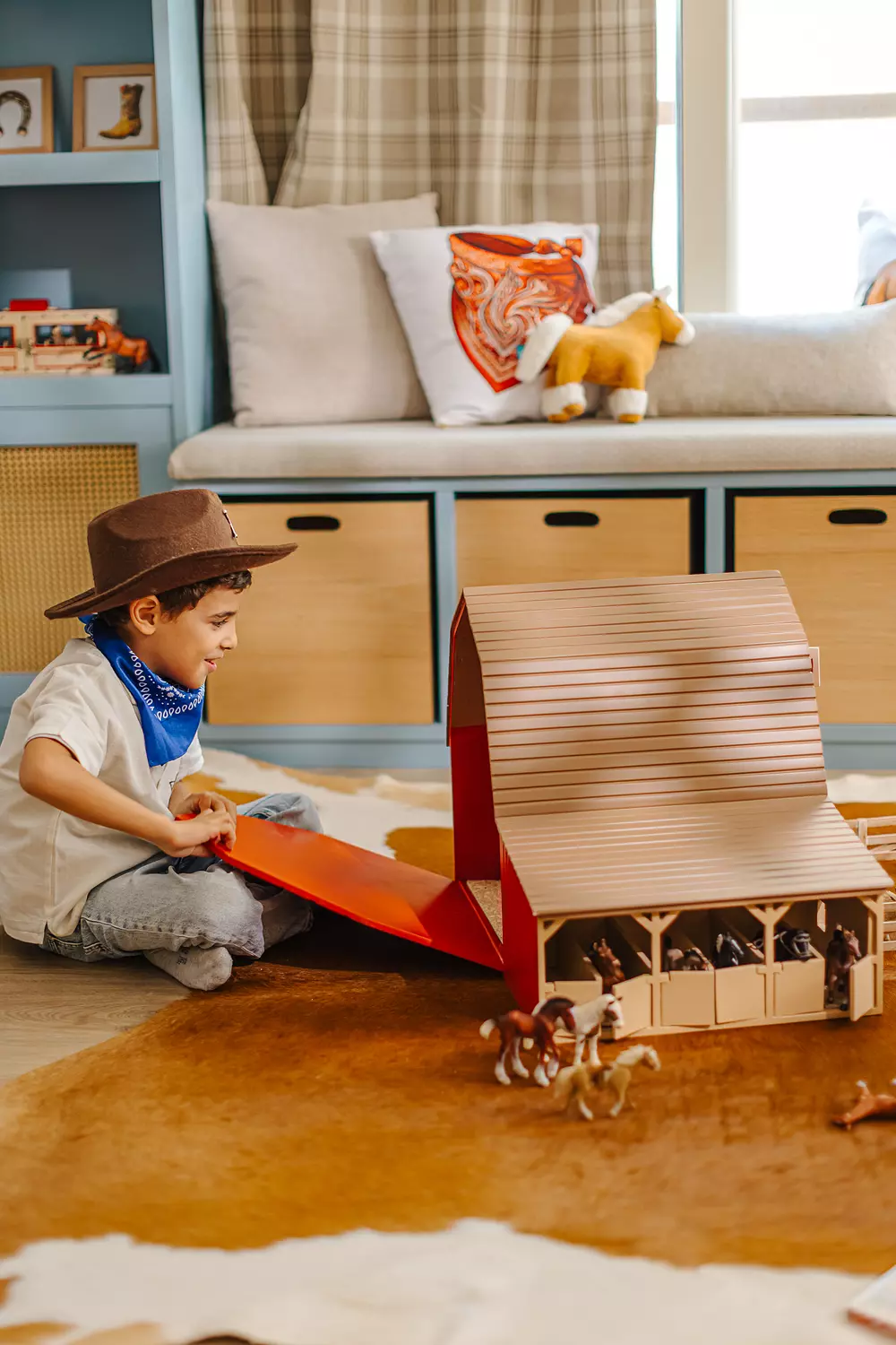 Wooden Animals Barn 1