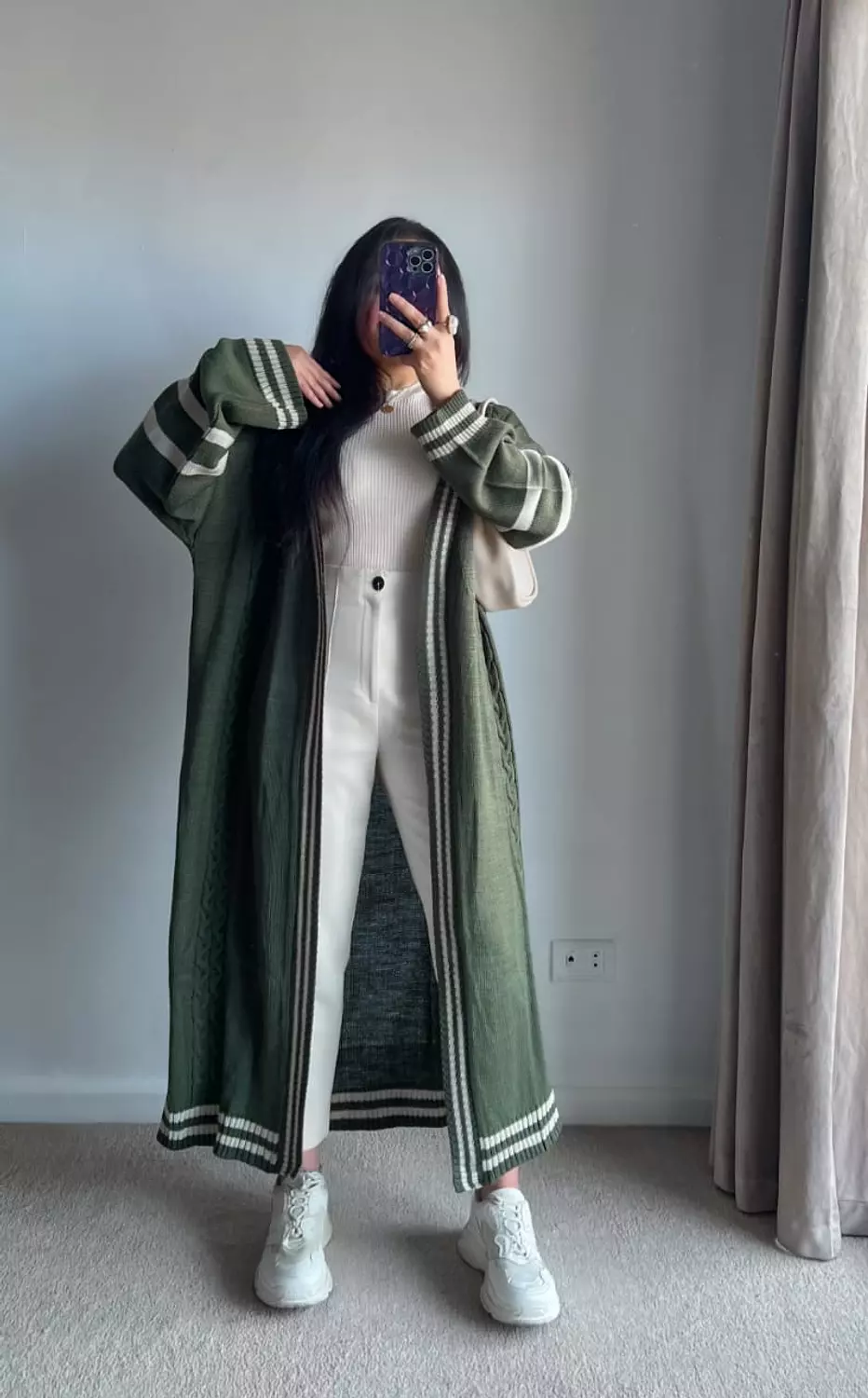 Cardi with line image