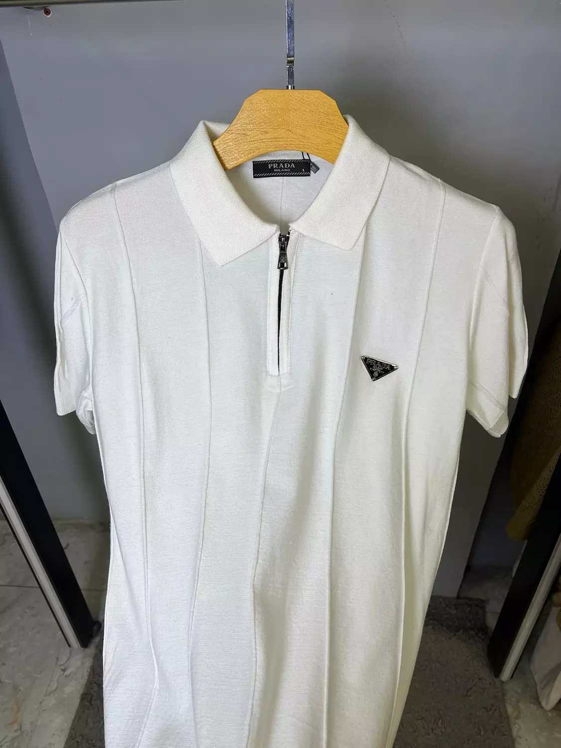 PRADA TSHIRT / 54 1