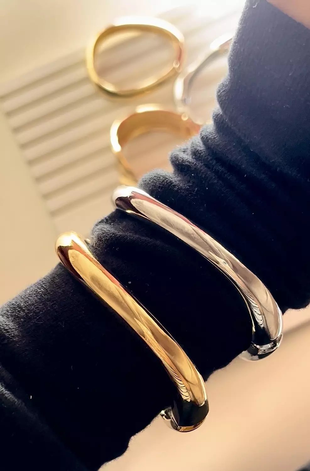 Lyli chunky Bangle image