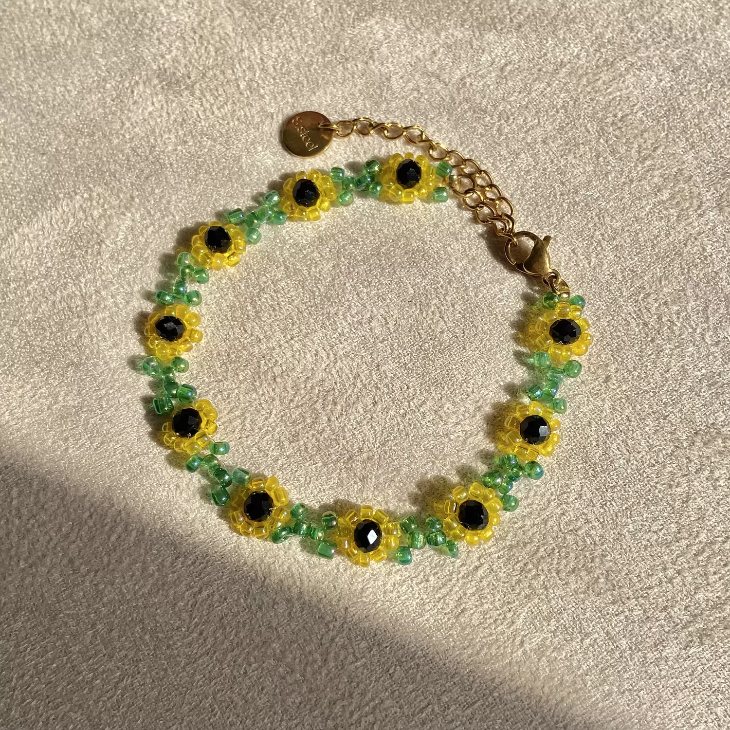 Sunflowers with green leaves bracelet  image