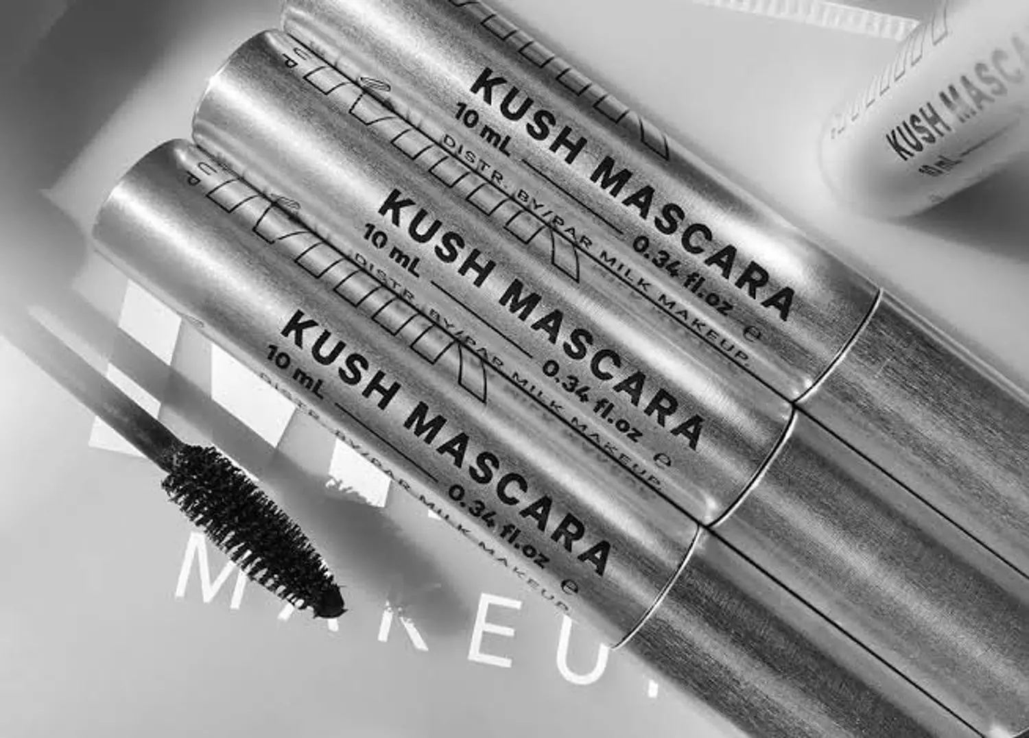 MILK MAKEUP Mini KUSH High Volumizing Mascara 10