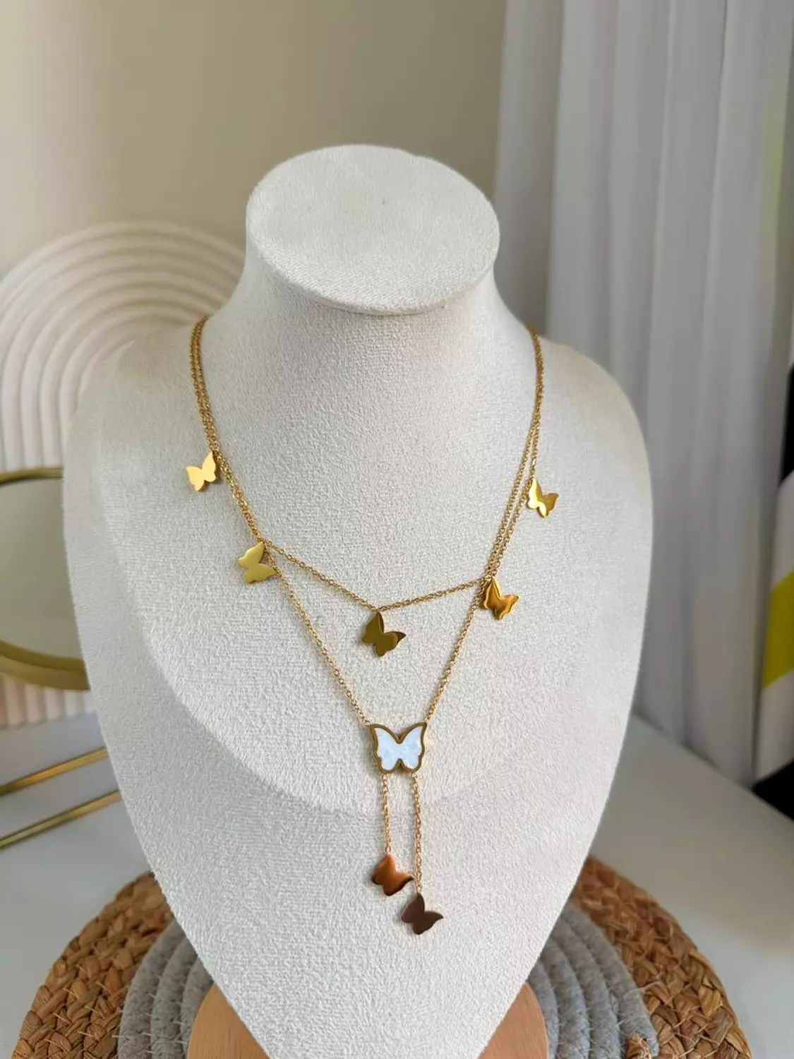 Baterfly colle  image