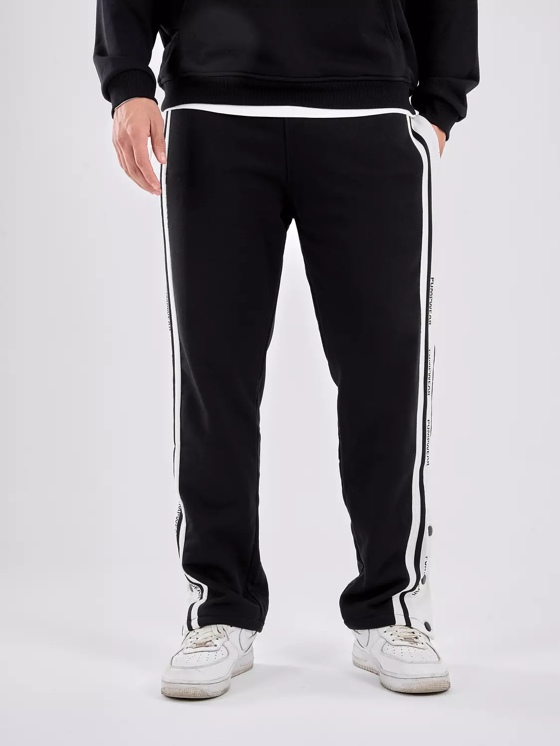 ESSENTIAL STRIPE SWEATPANTS "black" image