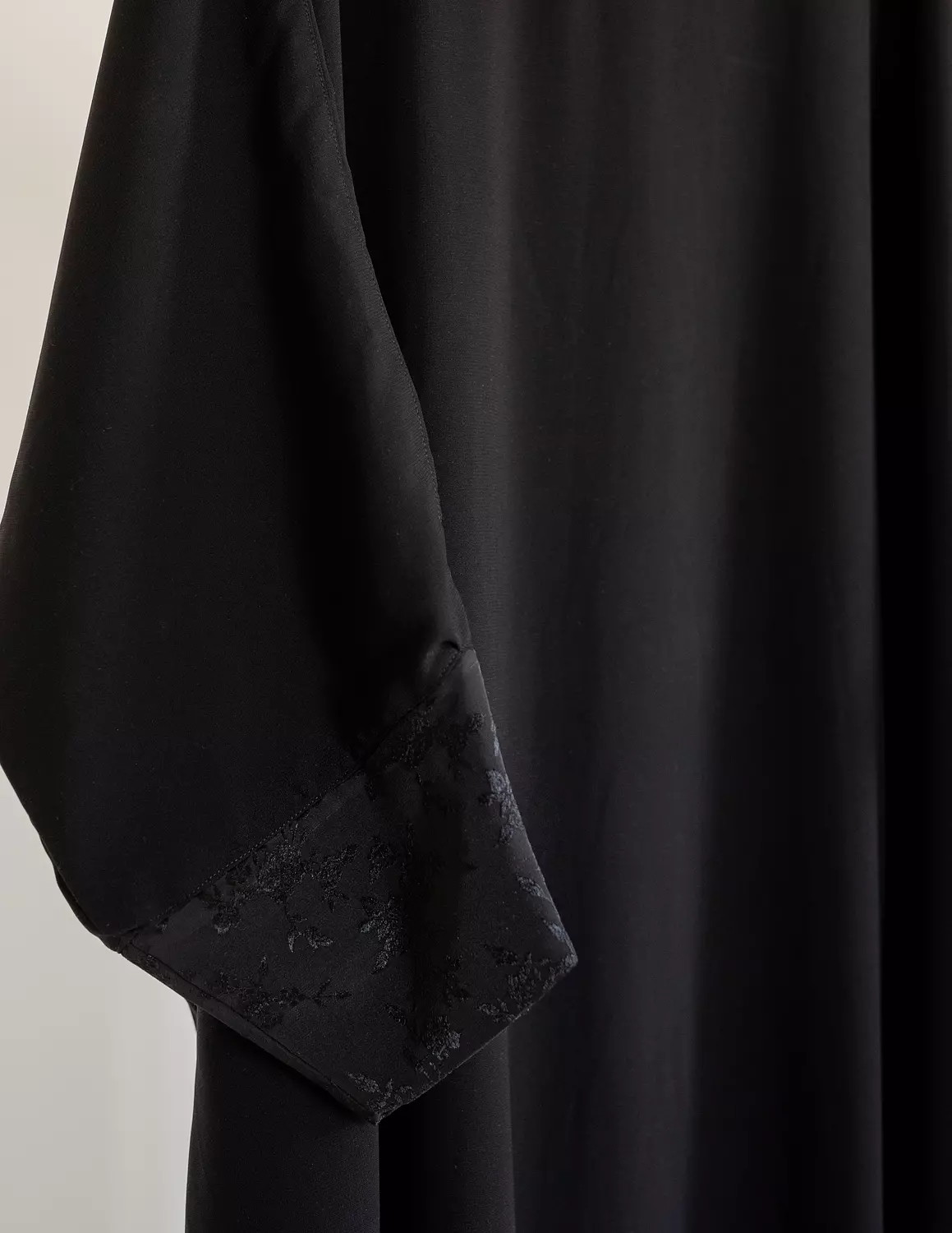 Abaya black free size hover image