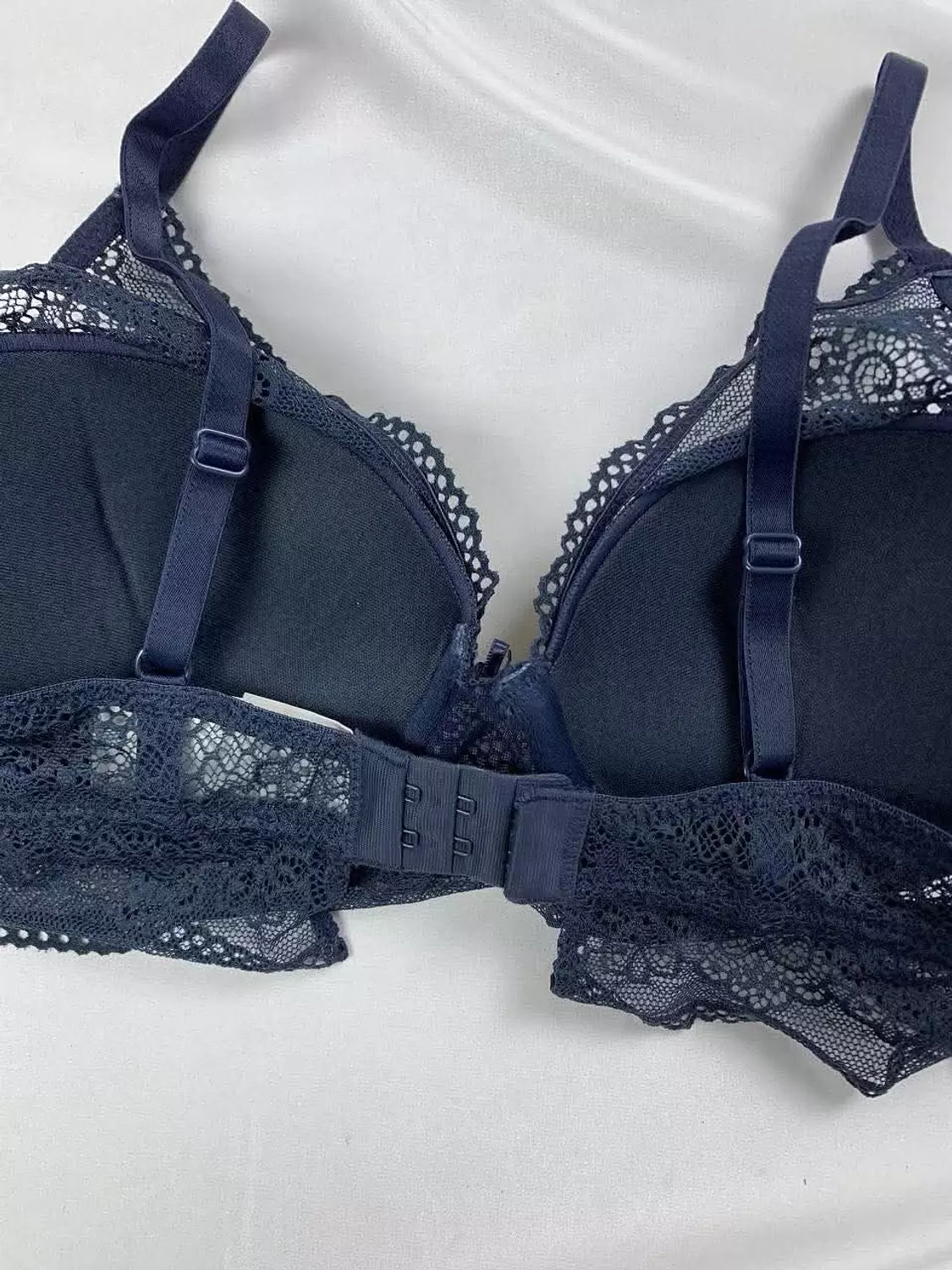 Light push up bra from censored   For 285 le 2