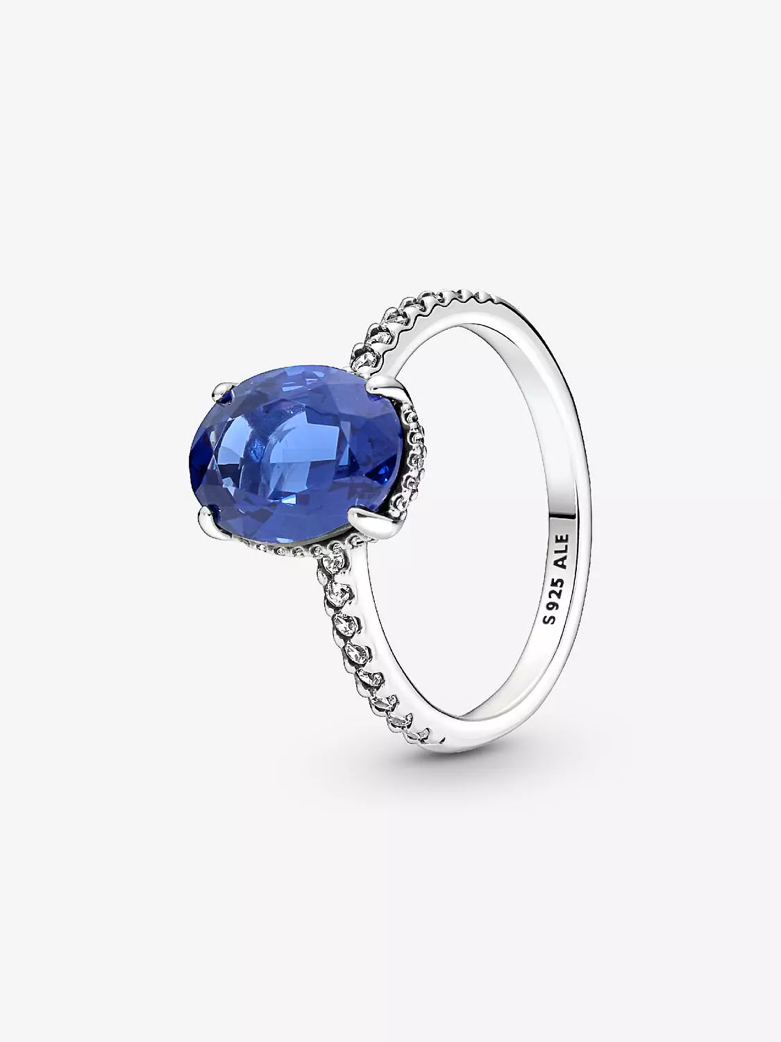 Sparkling Statement Halo Ring image