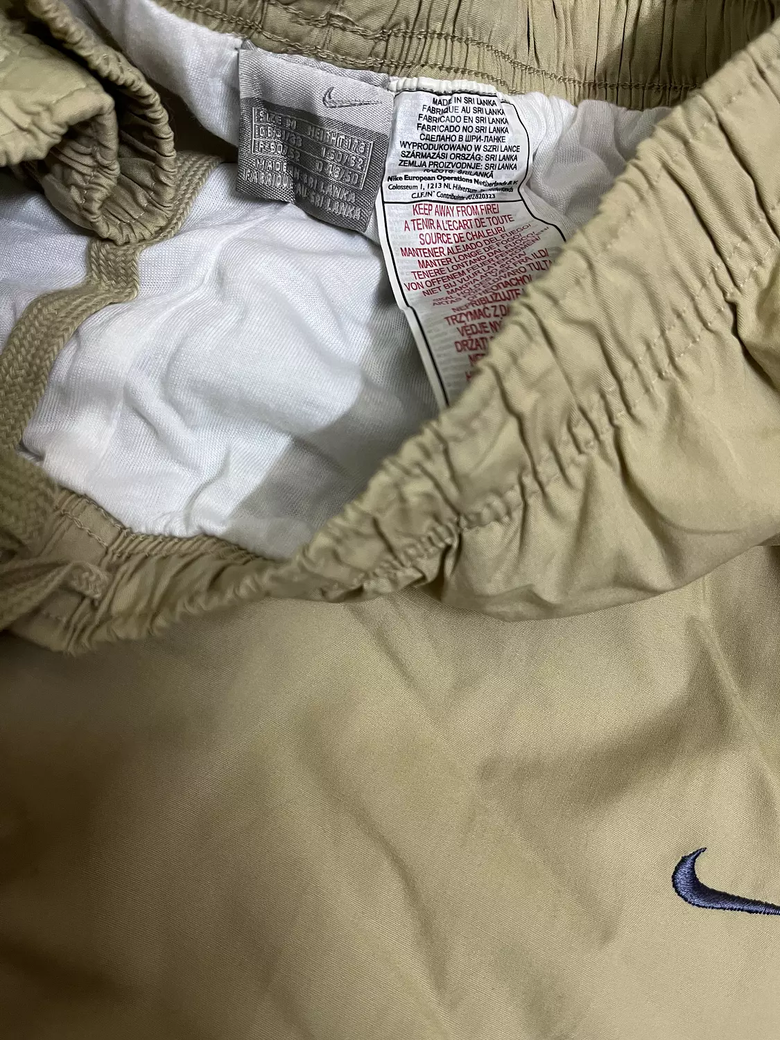  00s Nike side pocket biege trackpants  3