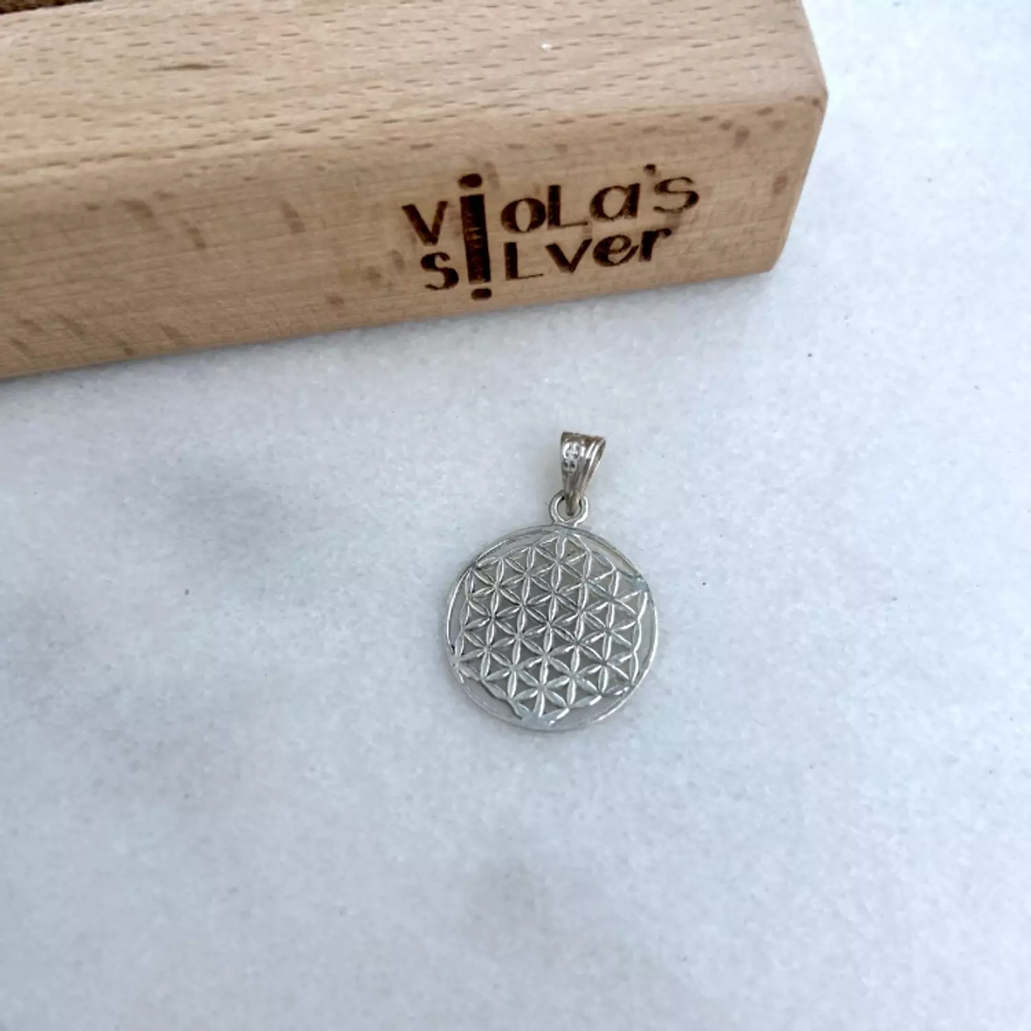 Islamic circle pendant  image