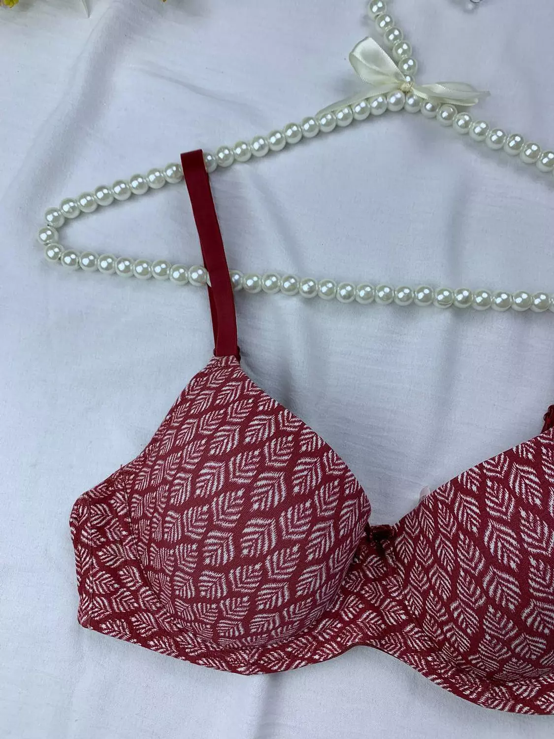 Wired padded bra from splash hover image