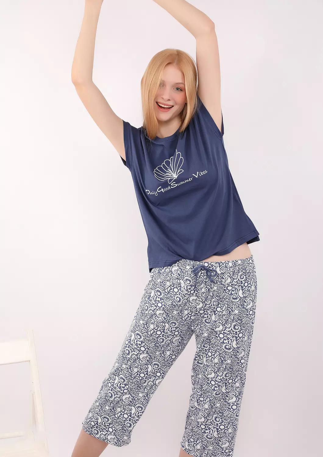 S301 Coastal Breeze Seashell Capri Pants Pajama Set 3