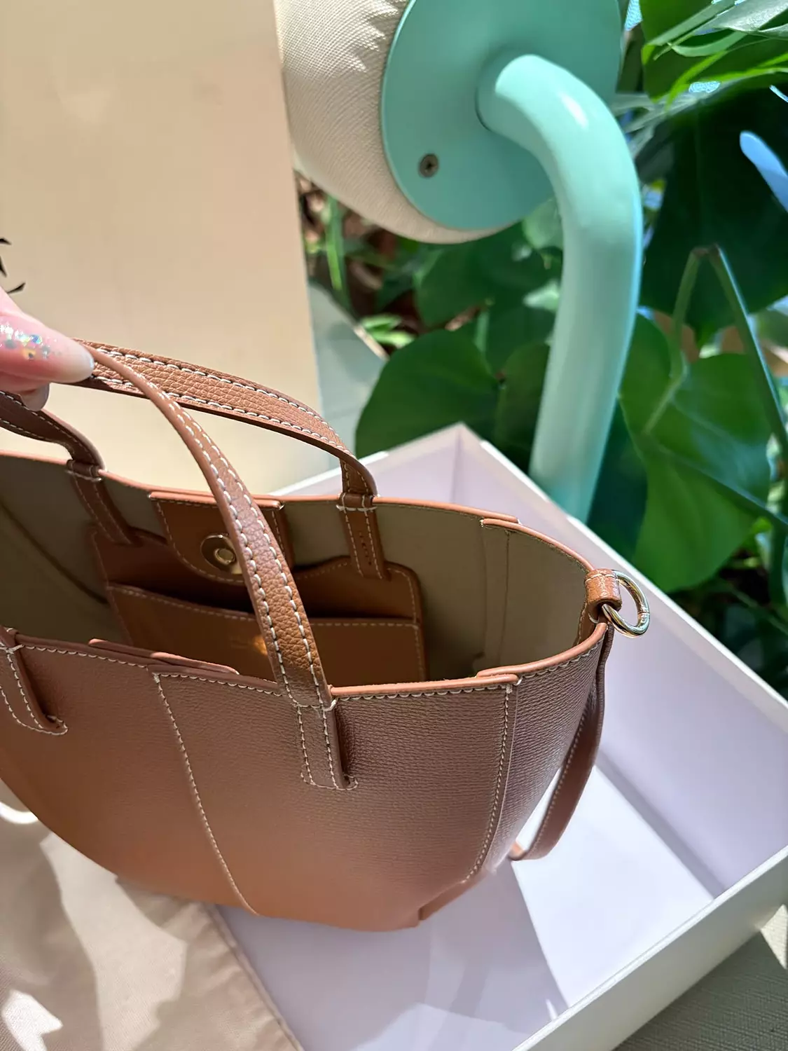 Polene Cyme Tote Nano hover image