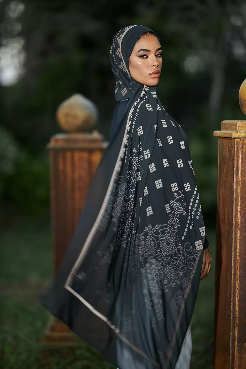 <h4><span style="color: rgb(202, 132, 71)">Limited Edition Chiffon</span></h4>