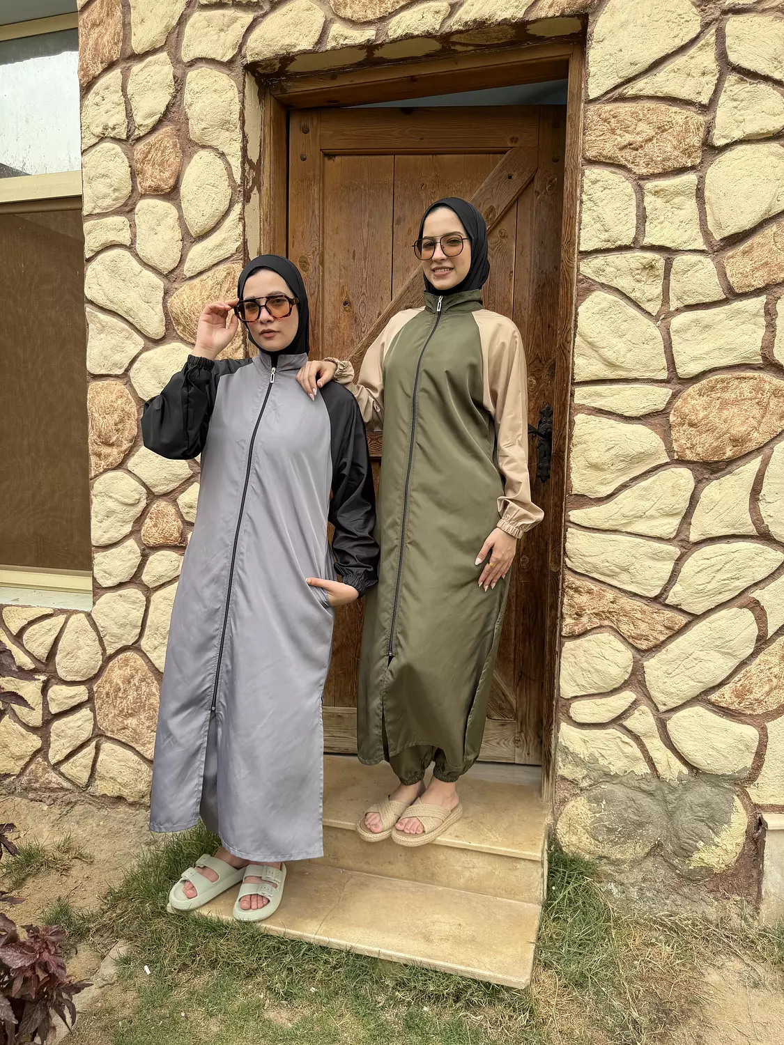 Burkini Code 105 | Gray & Black hover image