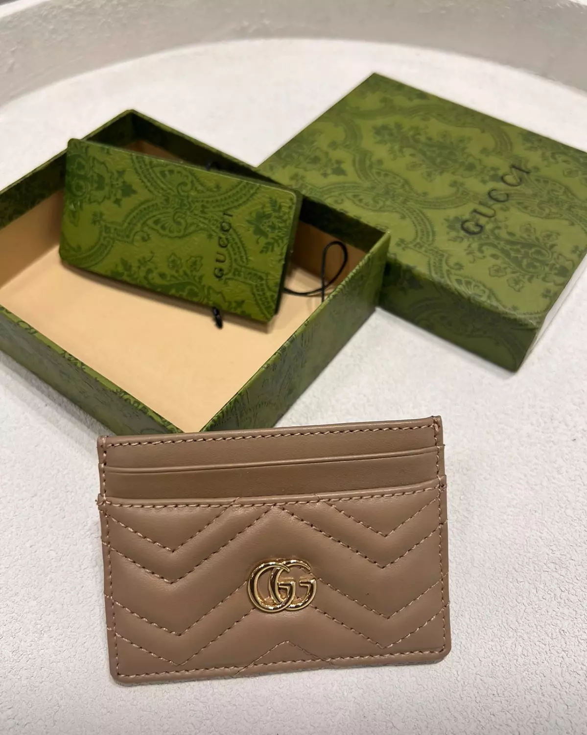 Gucci cardholder wallet image