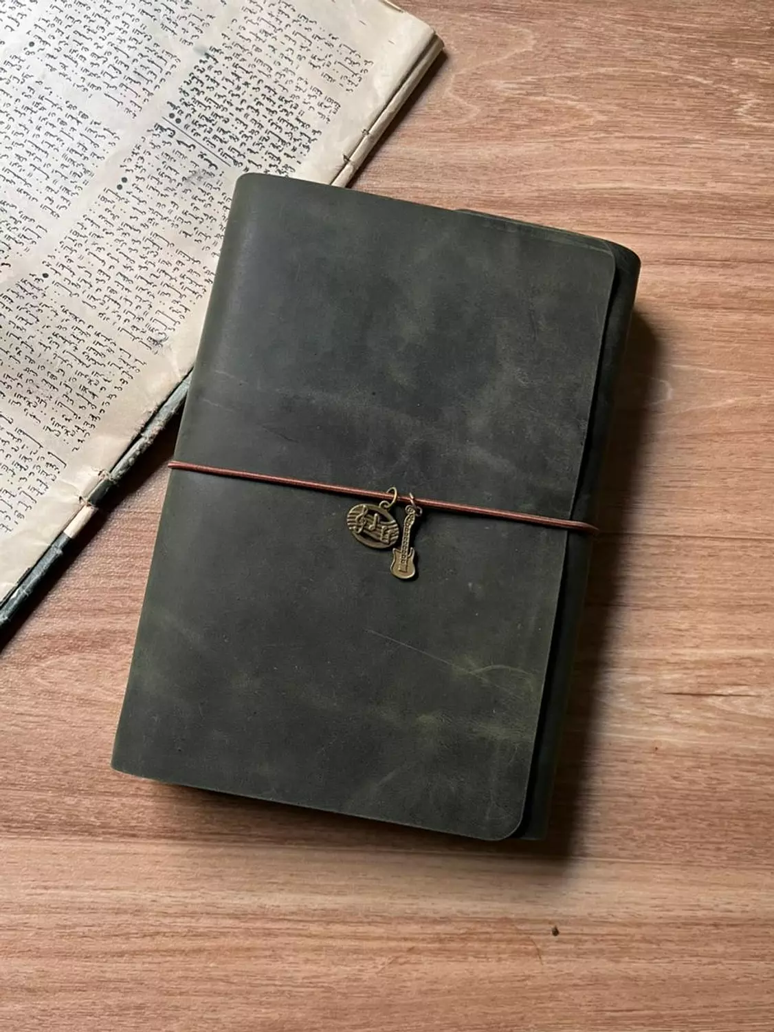 Trifold A5  with 3 pockets hover image