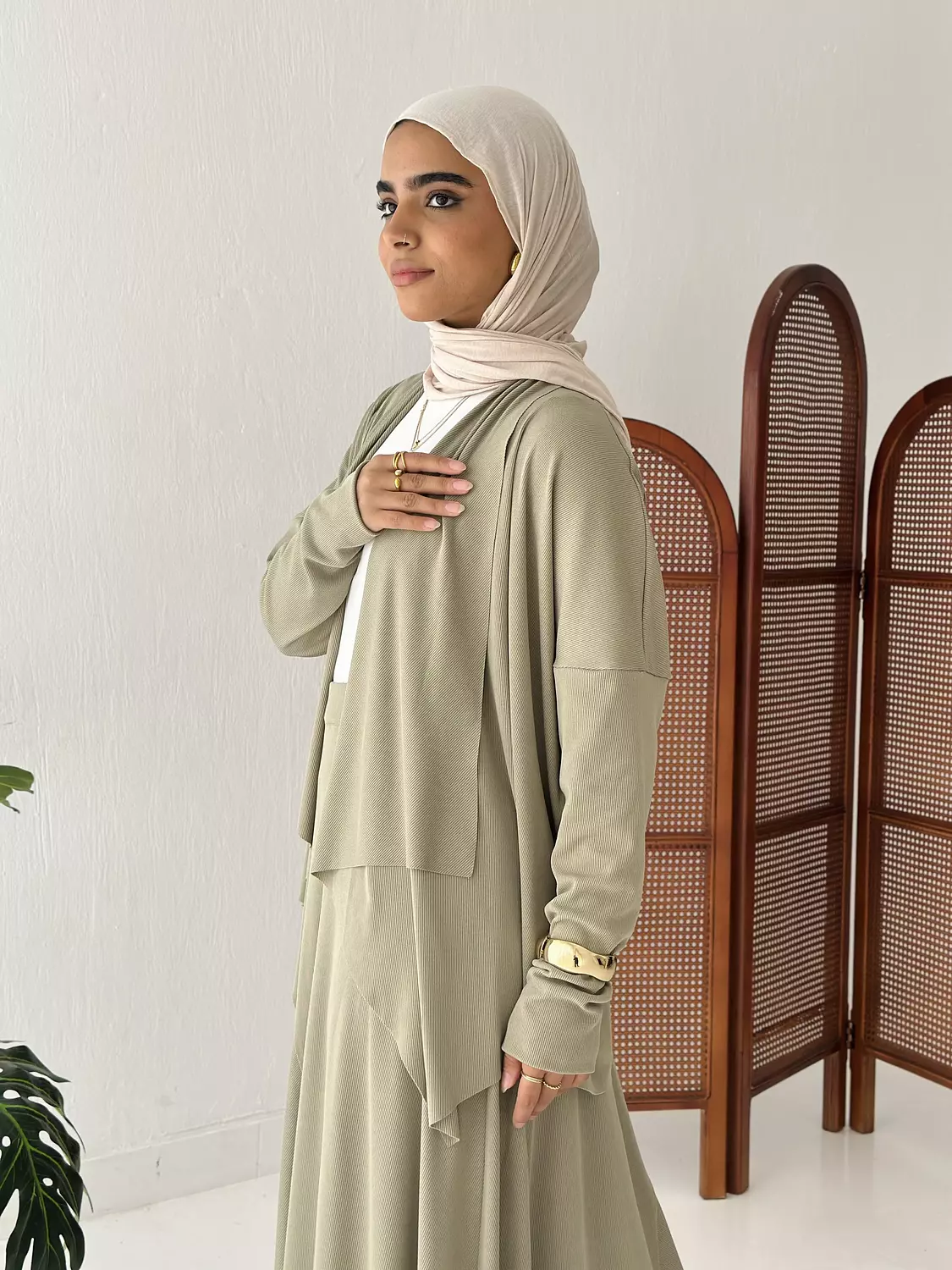 Elegance In Motion Skirt Set In Olive 5