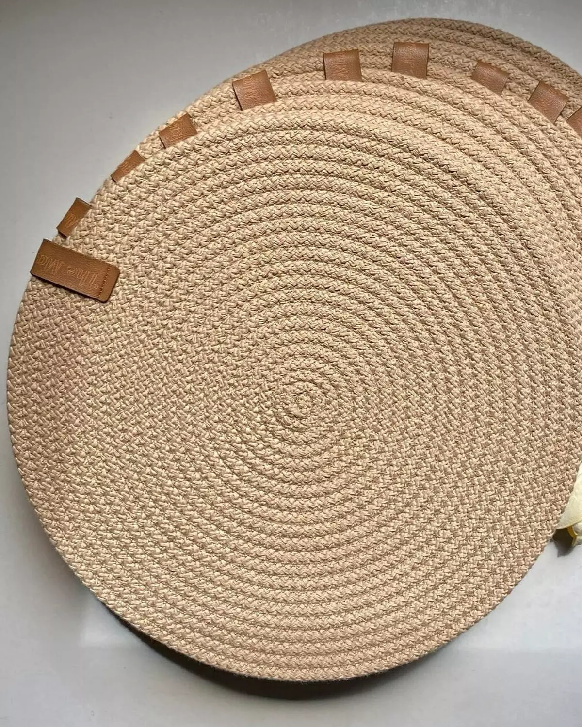 <h3 style="text-align: justify"><span style="color: #696953">Placemats »</span></h3>