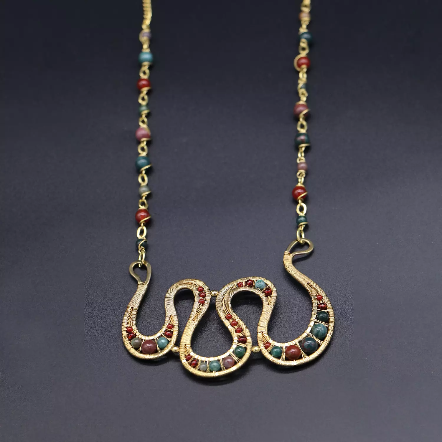 Necklace with moss agate gemstones. 1