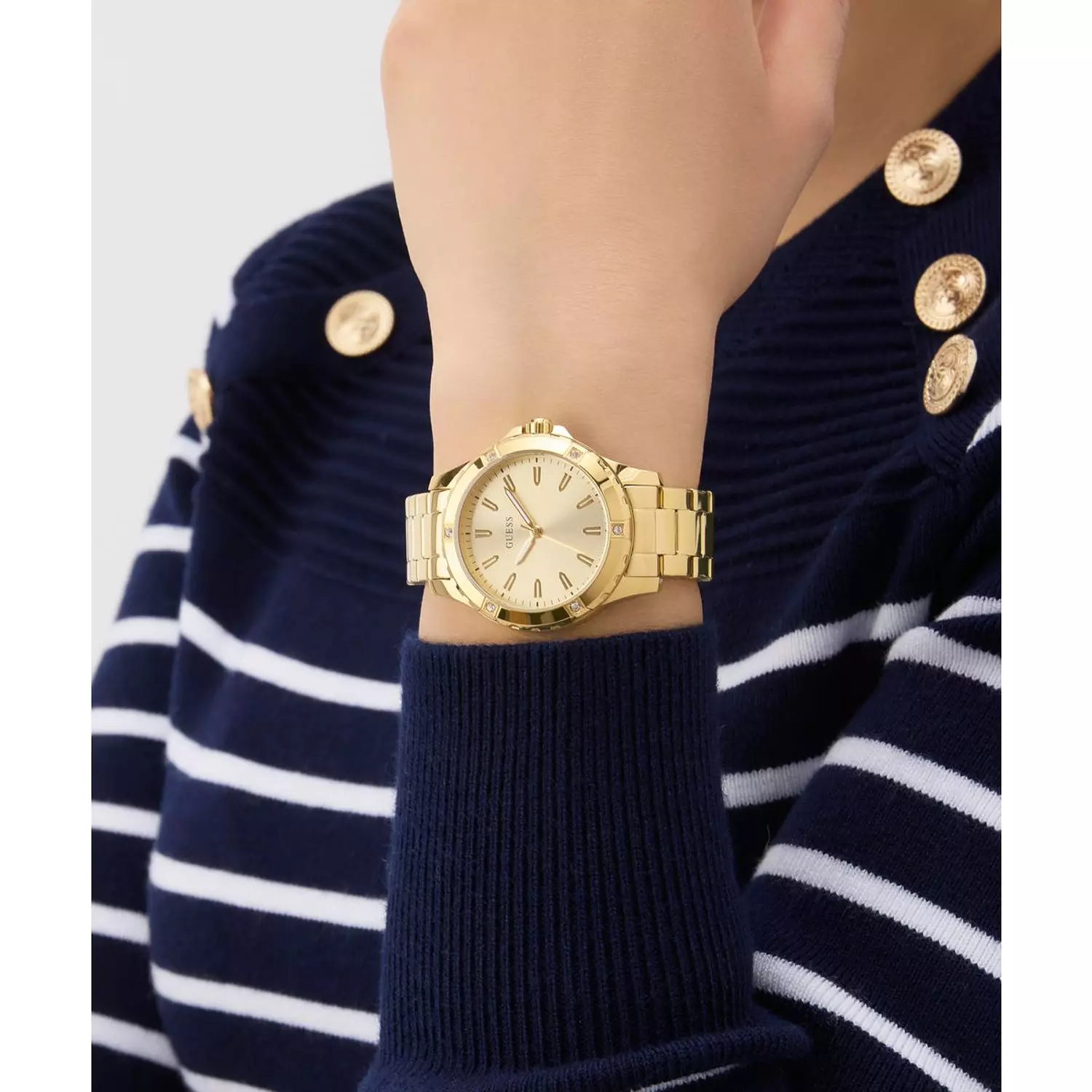 GUESS MIST Ladies Gold Tone Analog Watch GOLD TONE Stainless Steel Polished Bracelet 5