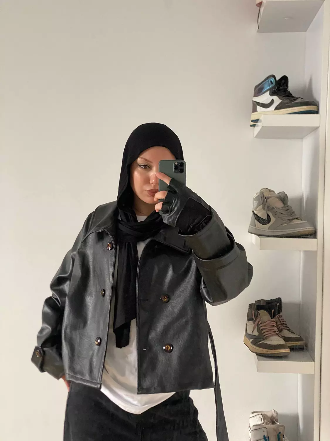3-button leather jacket image