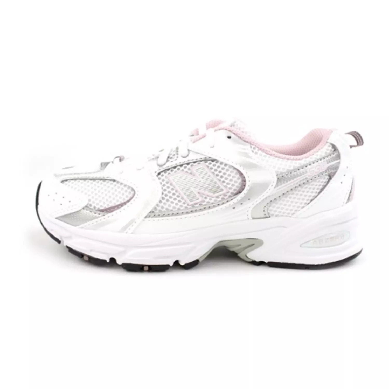 New Balance 530 trainers in white with pink  1