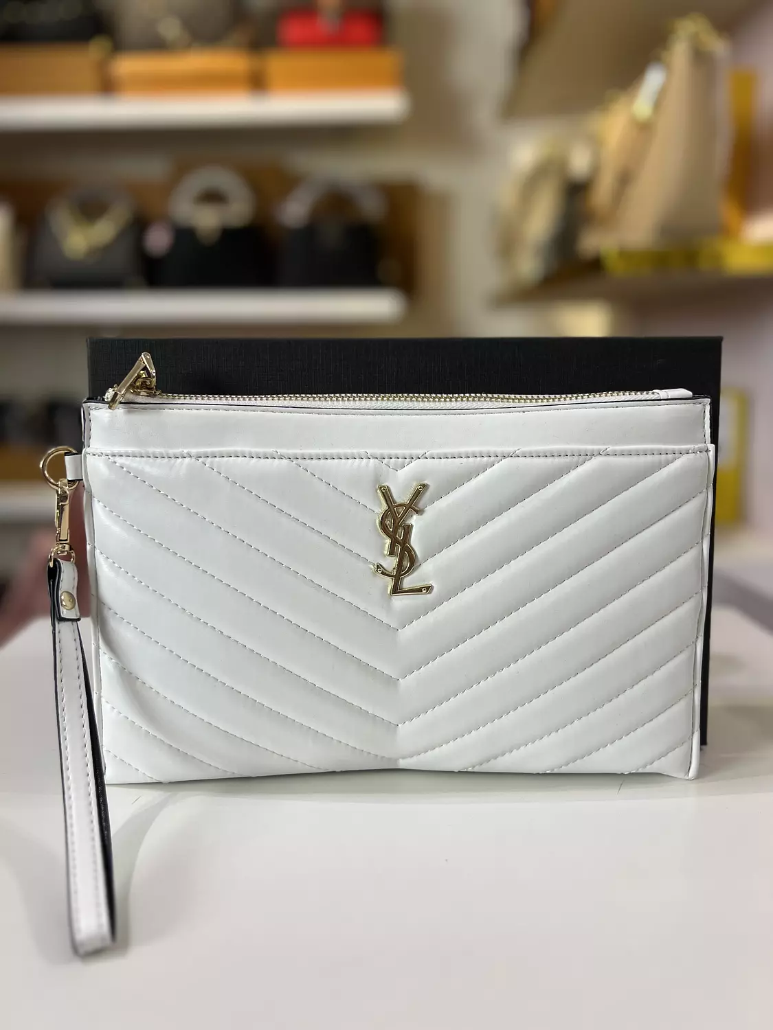 Ysl clutch  image