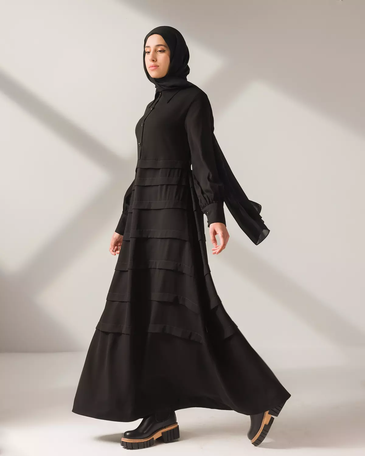 Aster Abaya image