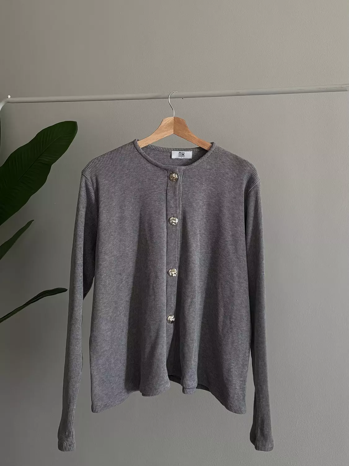 Cardigan blouse gray image