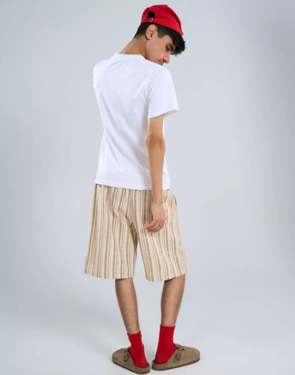 White tshirt 1 2