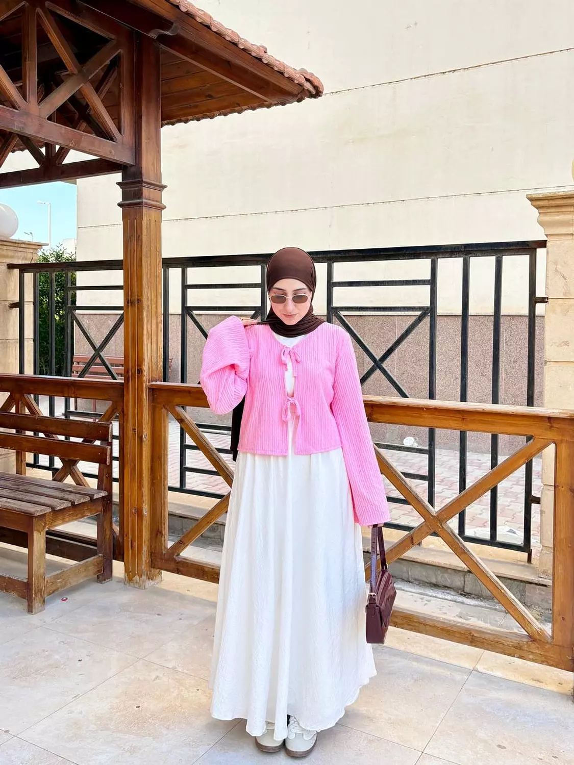 <p>TIE FRONT BLOUSE </p>