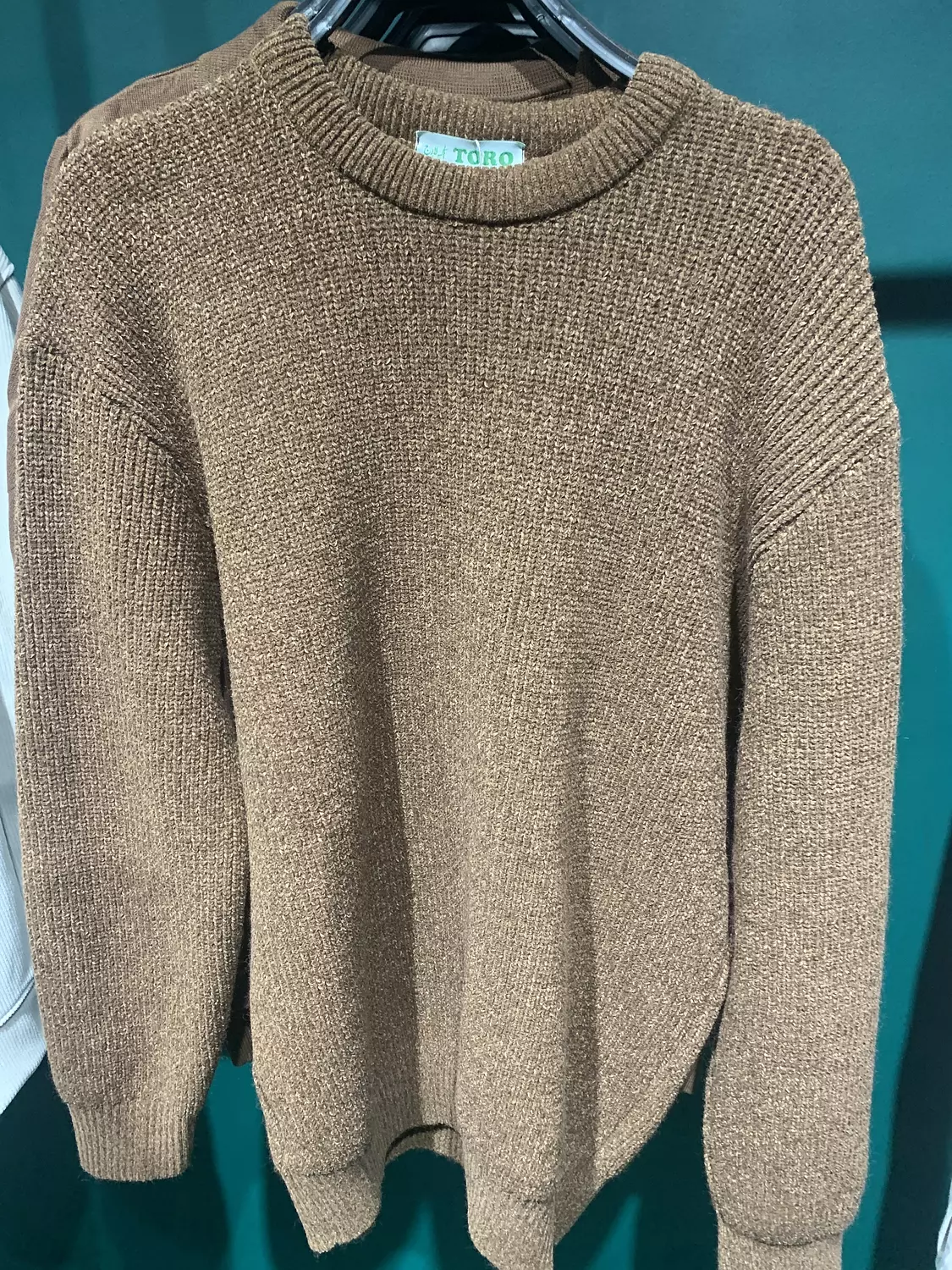 Heavy knitted  W image