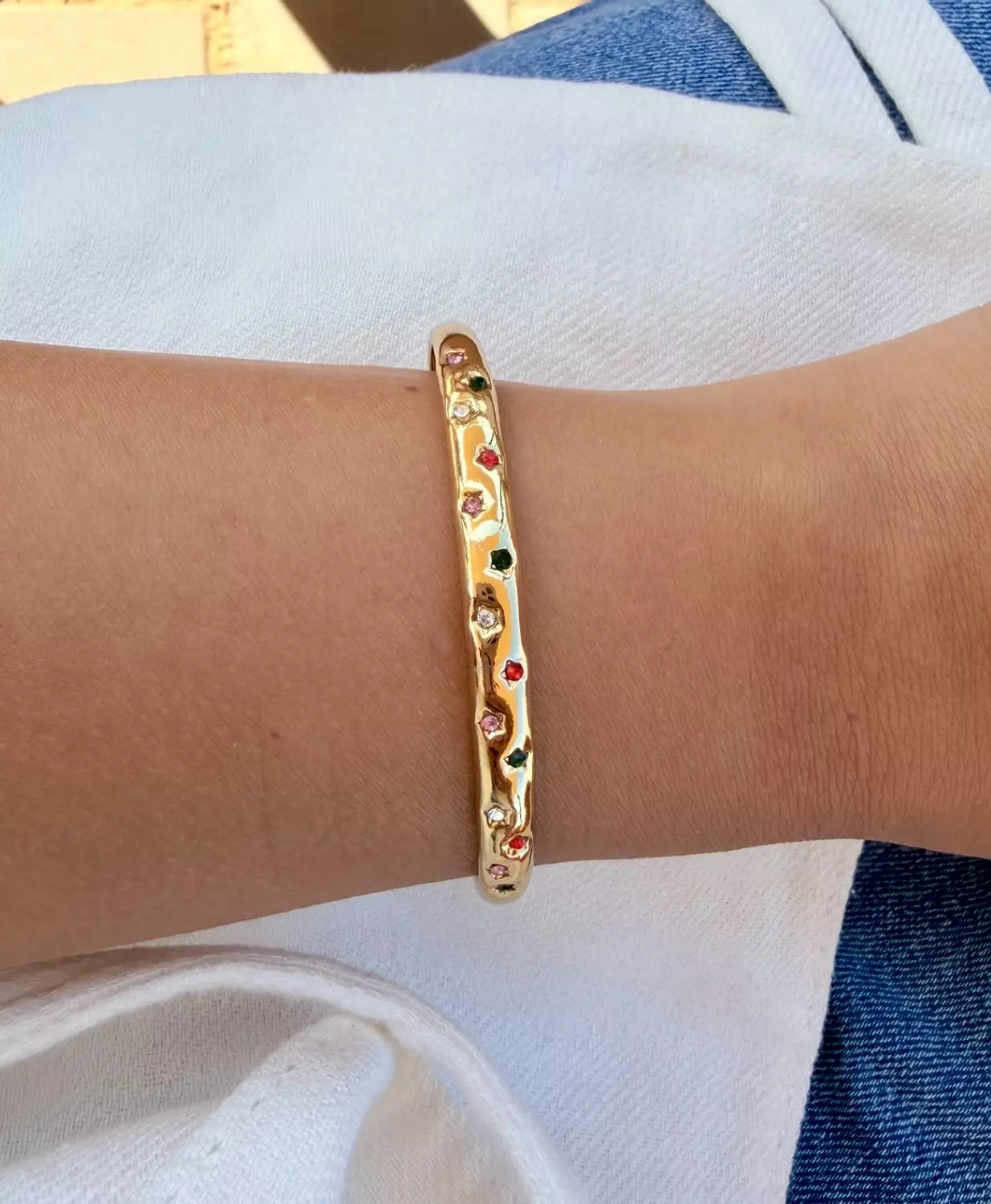 Dazzling lInked Bangles 3