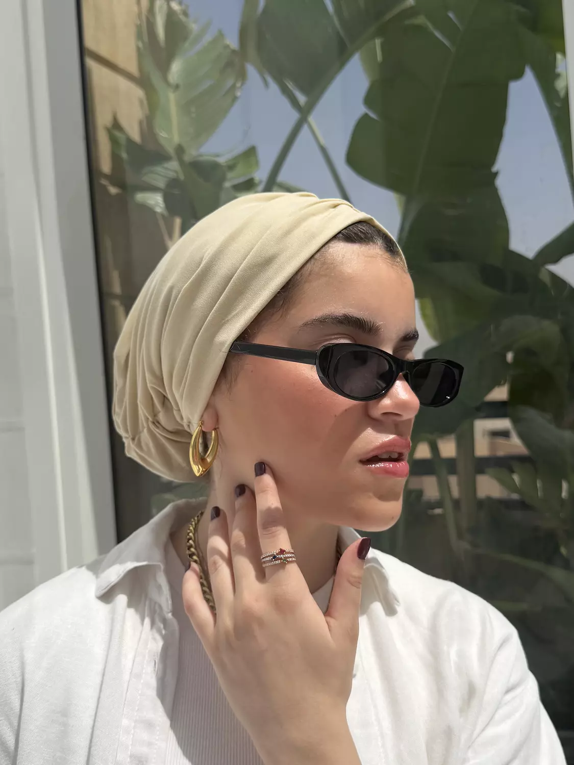 The creamy beige turban image