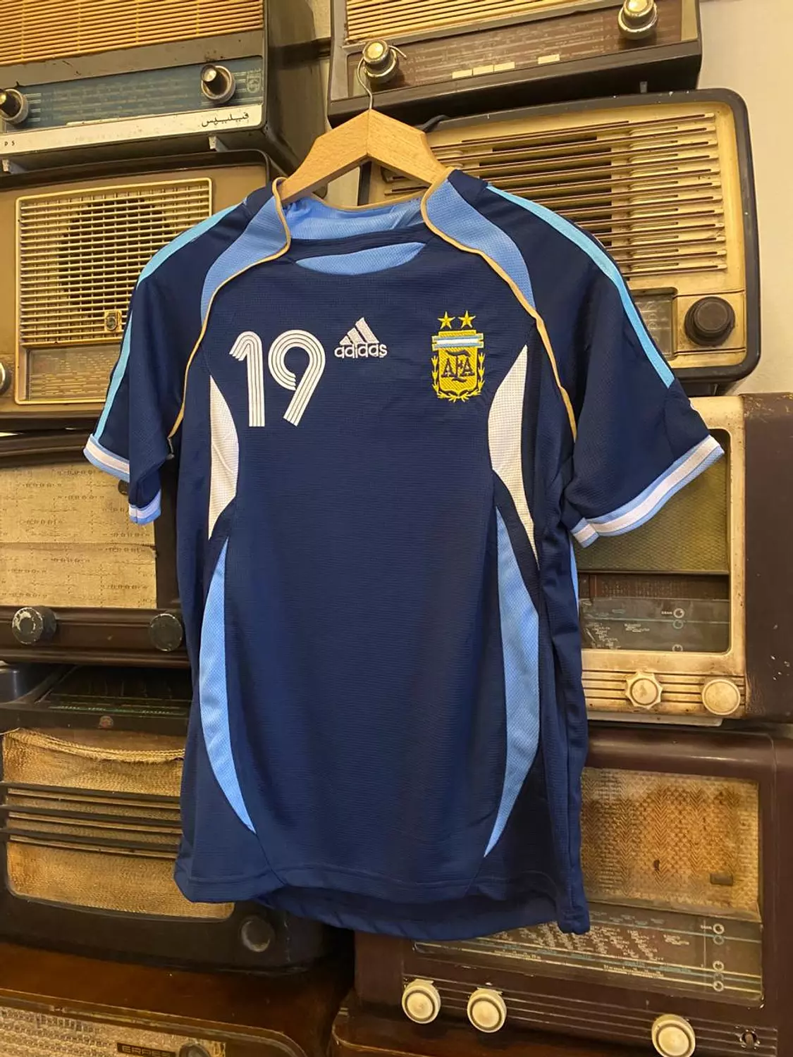 <p style="text-align: center"><span style="color: #ffffffff"><strong>Argentina 2006 Retro Jersey</strong></span></p>