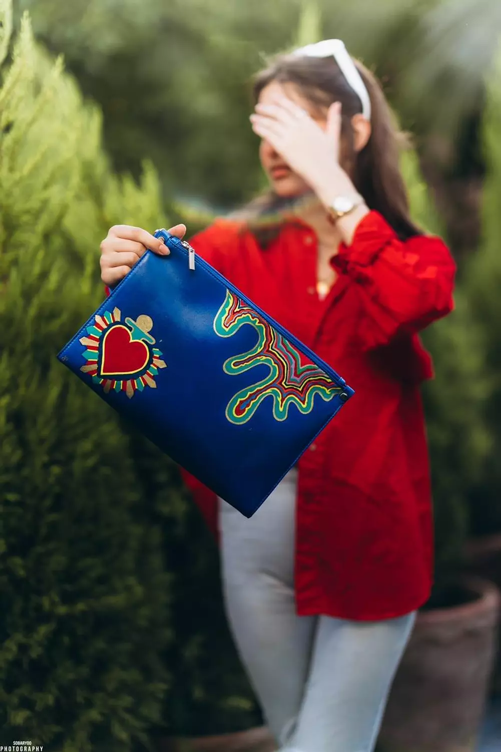 hot blue clutch 2