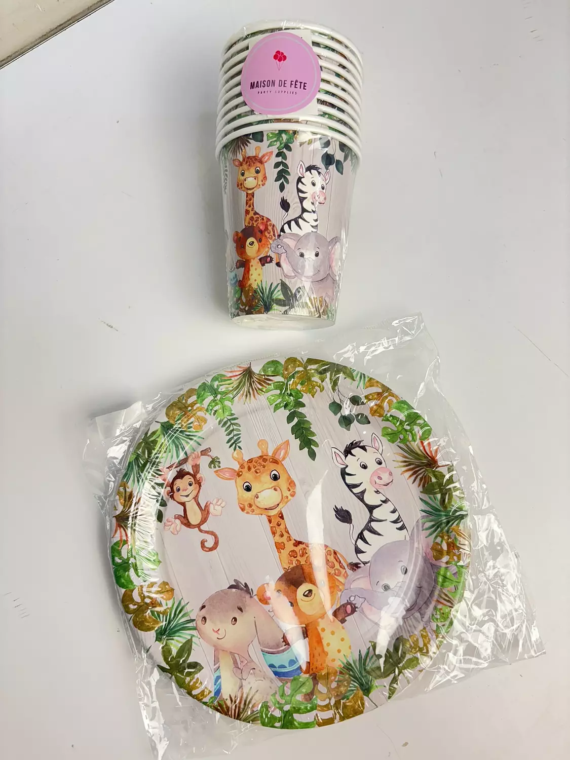 Animals Grey Paper Plates 1
