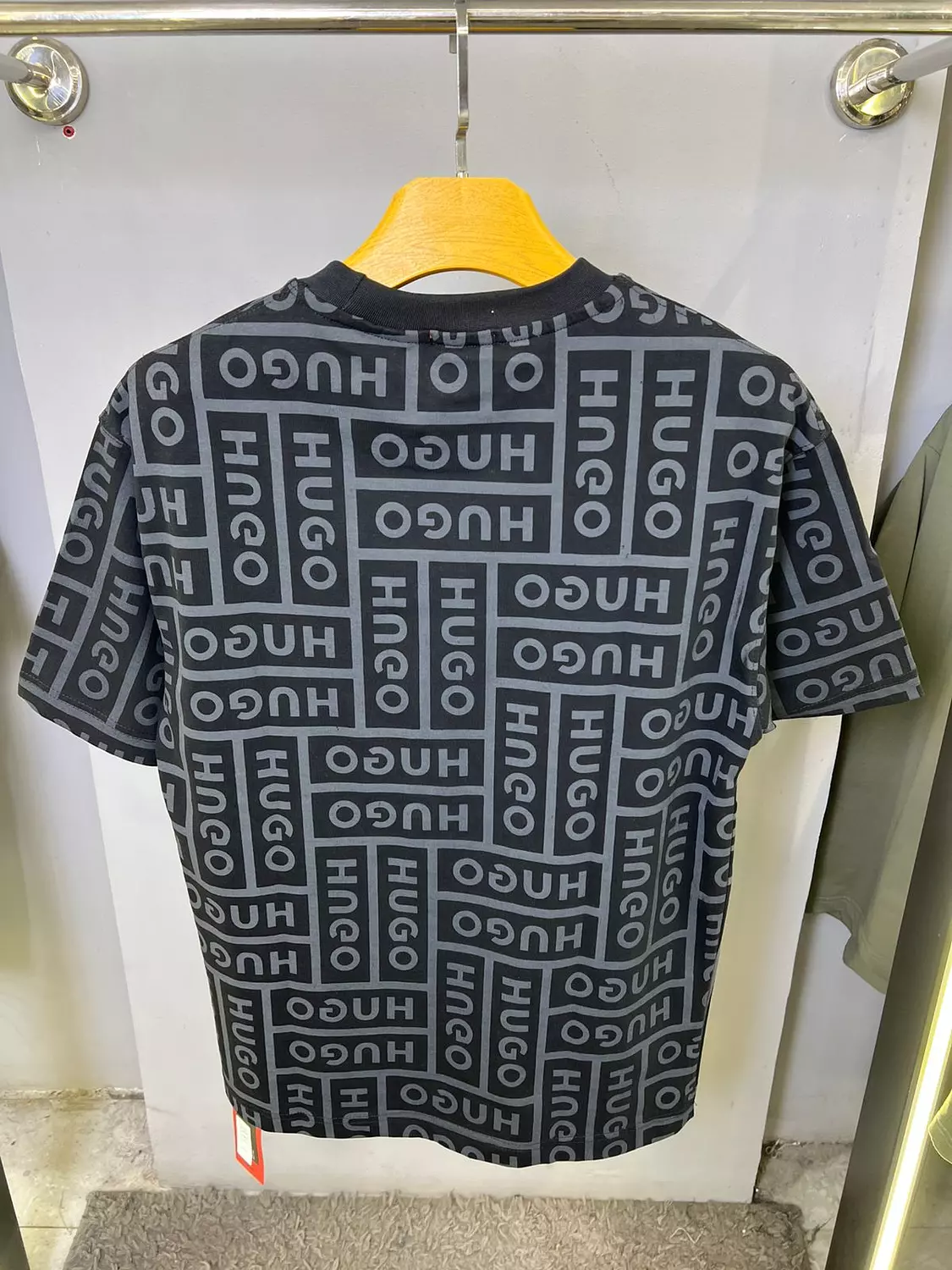 HUGO BOSS TSHIRT / 1376 7