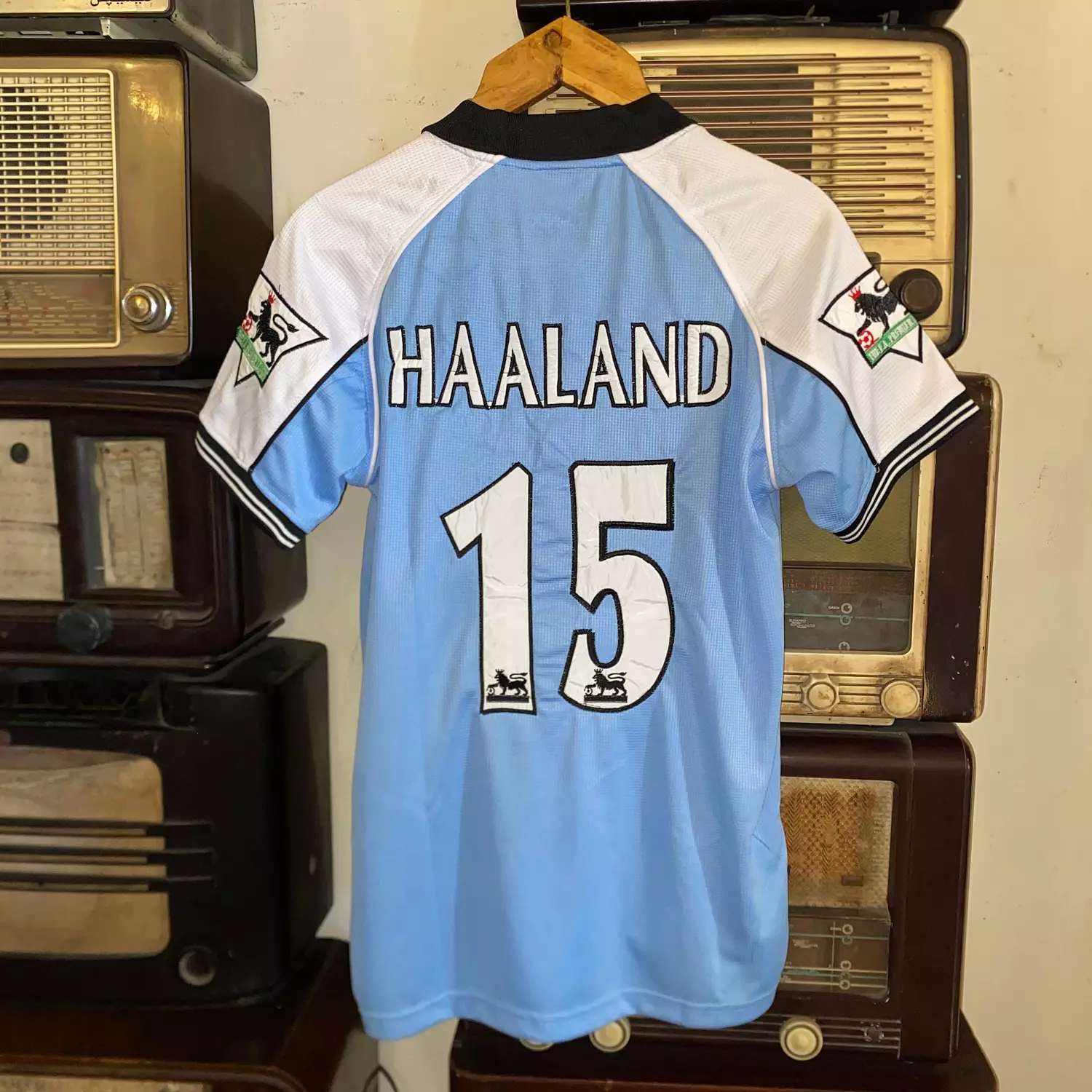Man City 1999/2001 Home Jersey 1