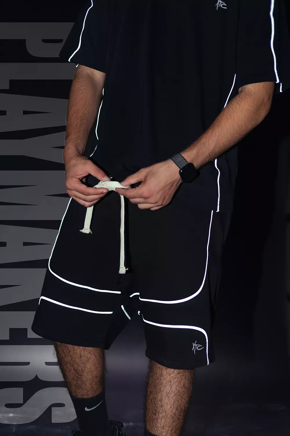 Black Reflect Short image