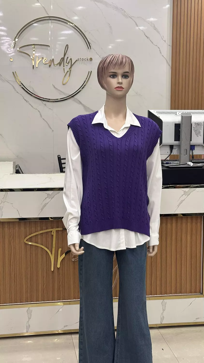 V-neck Sweater Vest 3