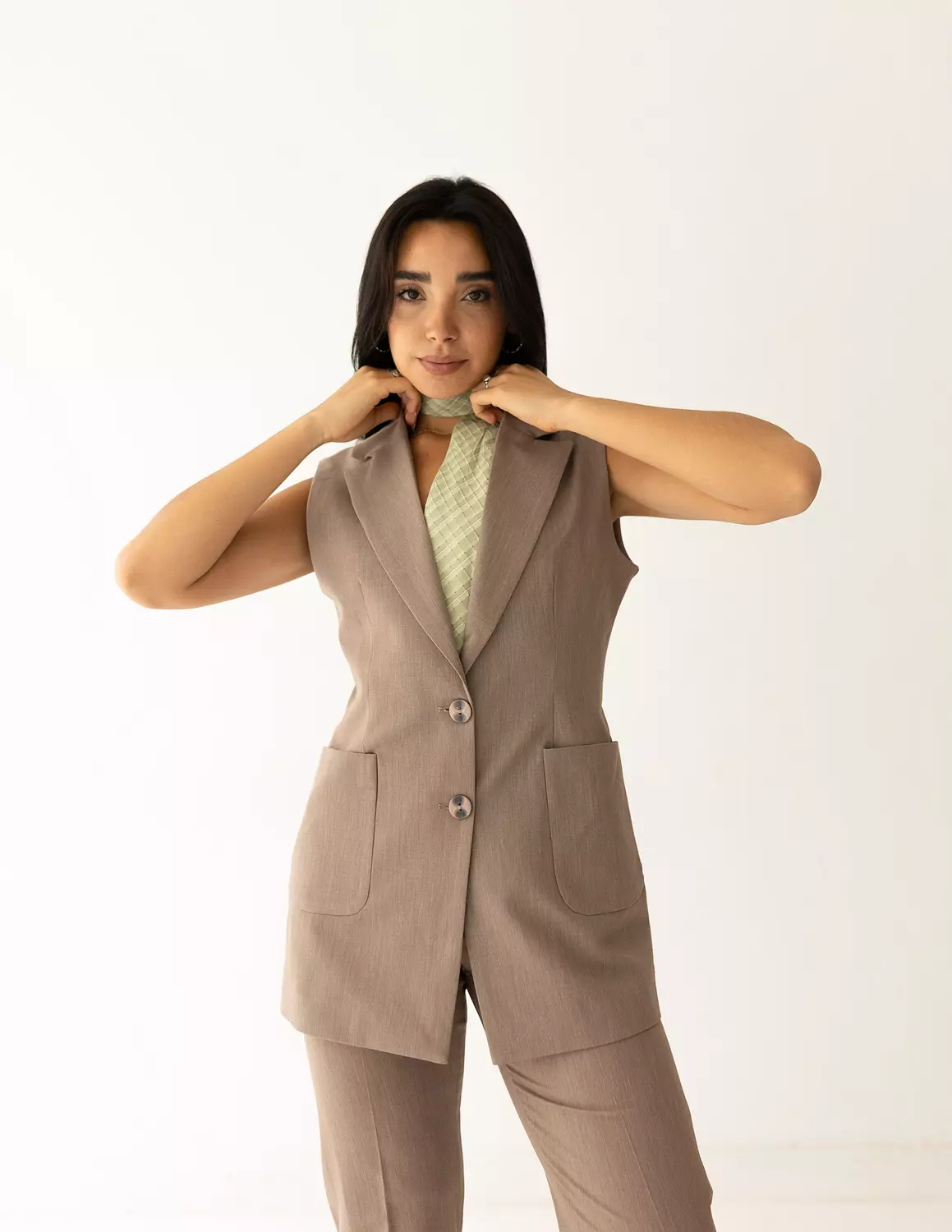 Mocha Light long vest  3